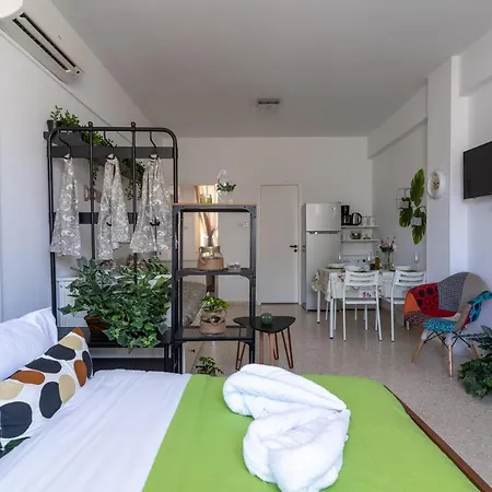 Oasis - Cozy In لارنكا