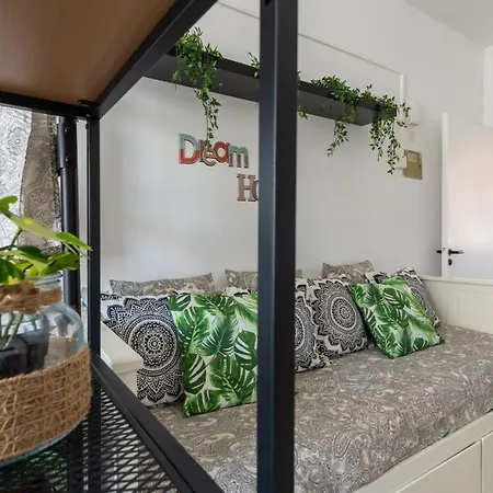 Oasis - Cozy In Larnaca