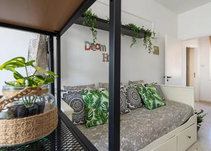 Oasis - Cozy In Larnaca